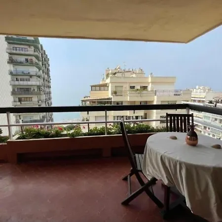 Near Beach Near City Center Apartment