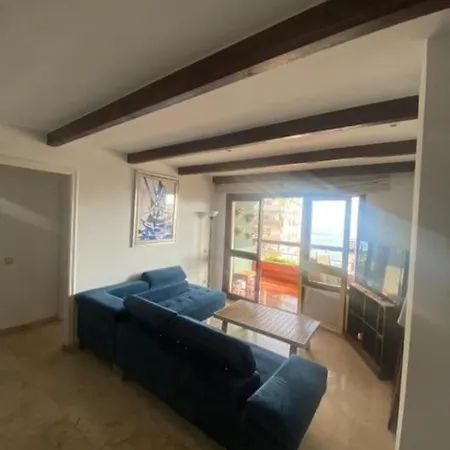 Apartment Near Beach Near City Center *